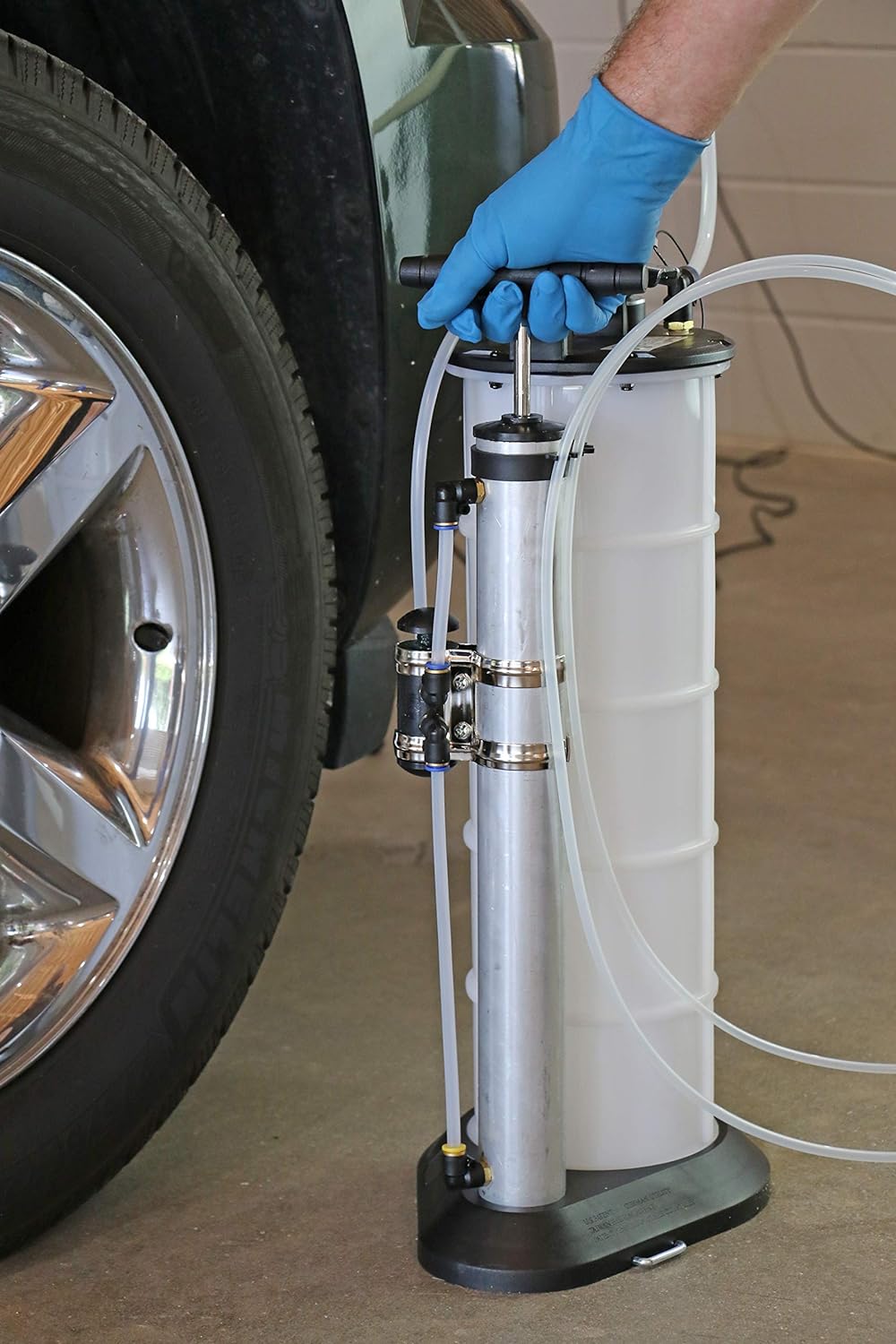 Manual Fluid Evacuator with 2.3 Gallon Reservoir Q342190