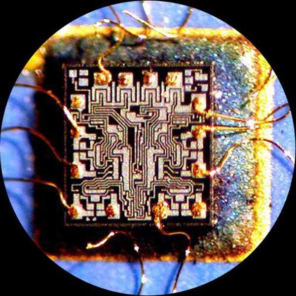7X-90X Simul-Focal Stereo Zoom Microscope on Dual Arm Boom Stand E9165
