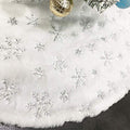 48 Inch White Faux Fur Christmas Tree Skirt with Sequin Snowflakes O448