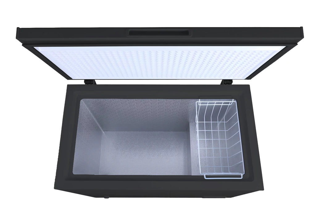 7.1 Cu Ft Chest Freezer, Black O258