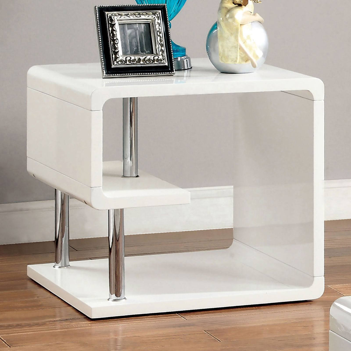 White End Table D4461
