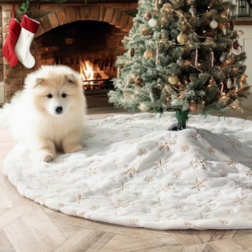 48 Inch White Faux Fur Christmas Tree Skirt with Sequin Snowflakes O448
