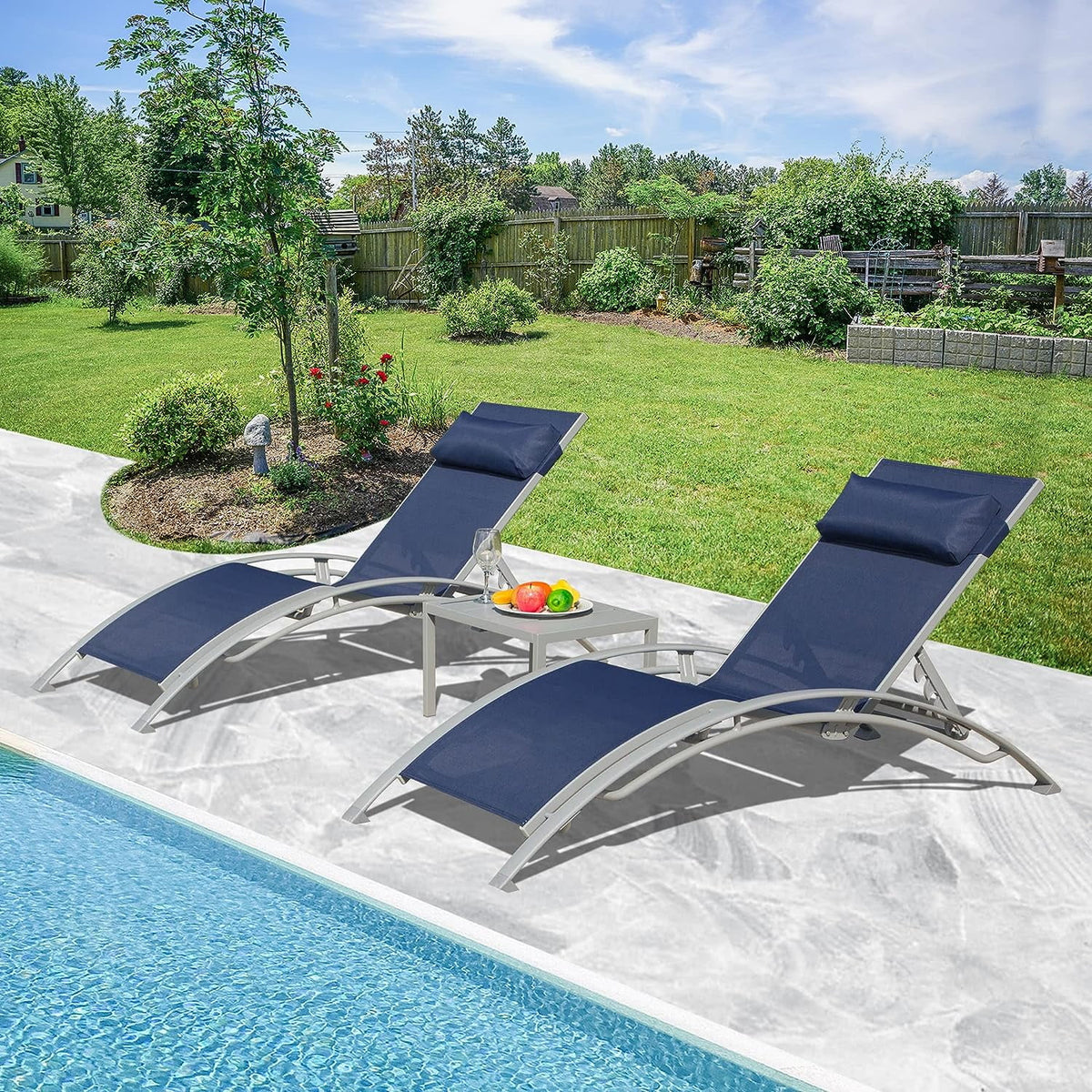 Aluminum Lounge Chair Set of 3 with Side Table Z963493