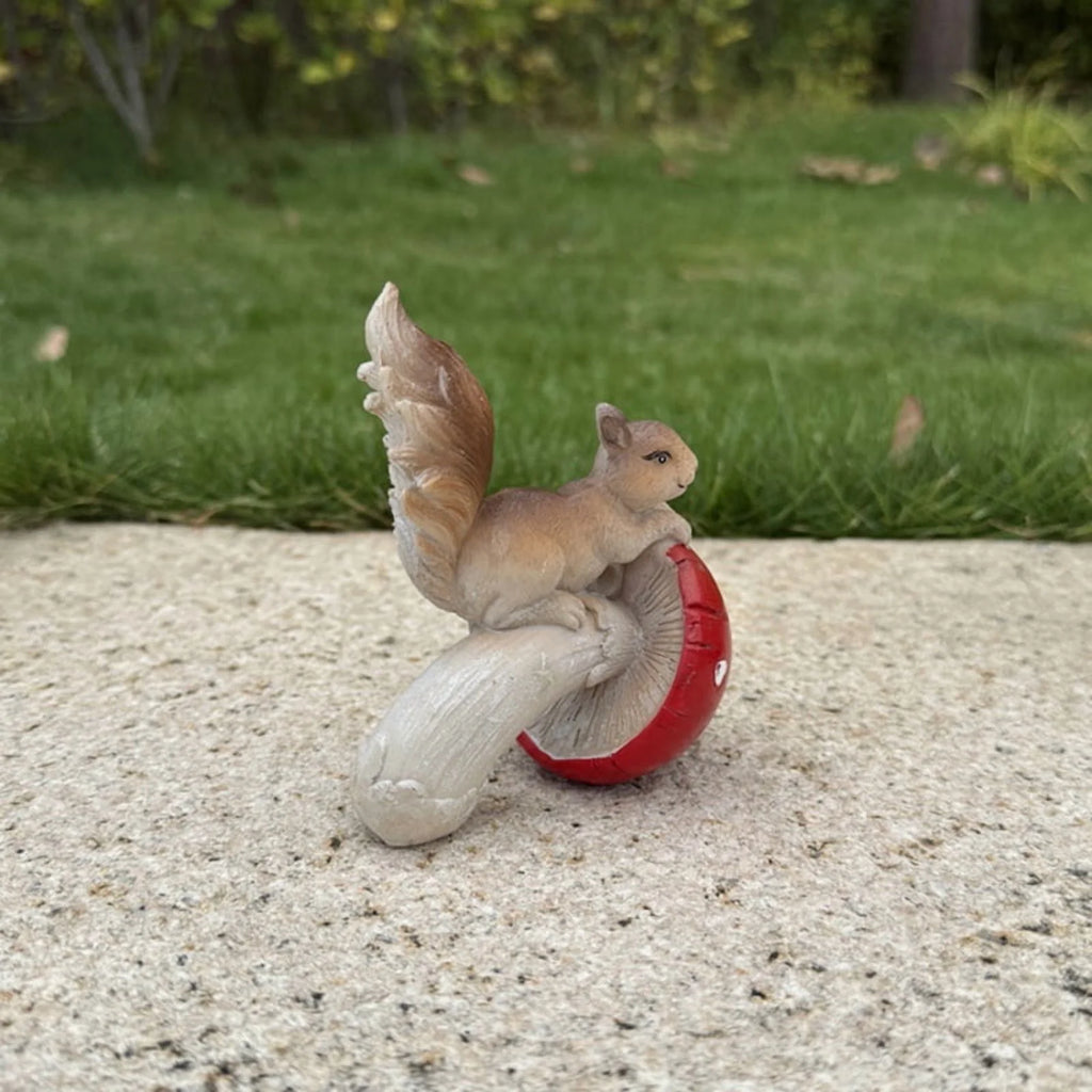 2 Squirrel Ornaments E330153