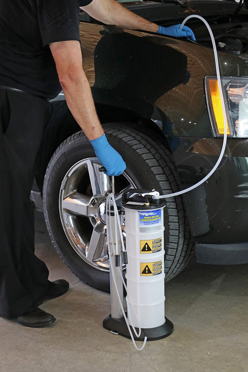 Manual Fluid Evacuator with 2.3 Gallon Reservoir Q342190