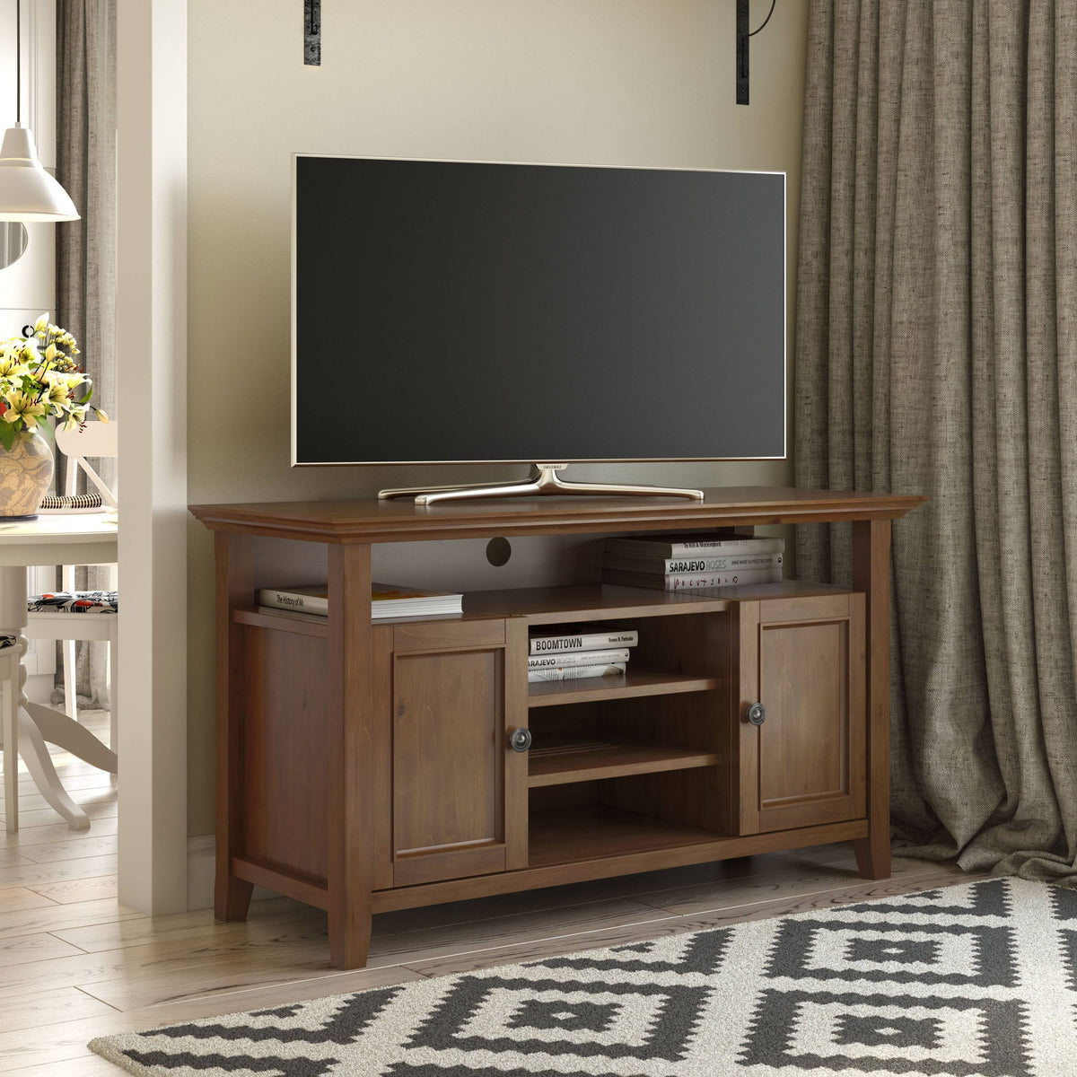 Wood Transitional TV Media Stand Y581