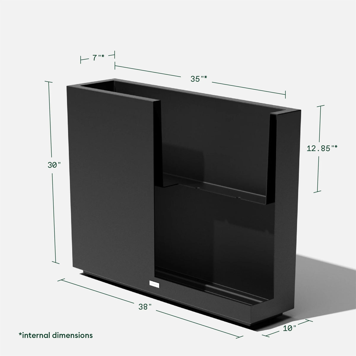 Black Plastic Planter A927