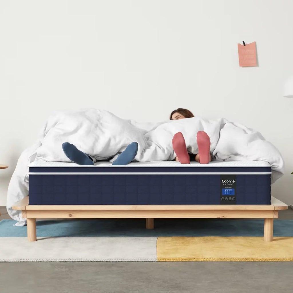 Queen 12 inch Hybrid Mattress with Foam and Pocket Springs Z919959