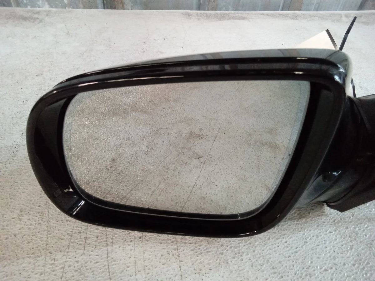 Driver Side LH Side Door Mirror G253119