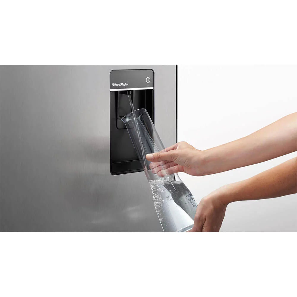 32" Wide 16.9 Cu. Ft. French Door Refrigerator F909