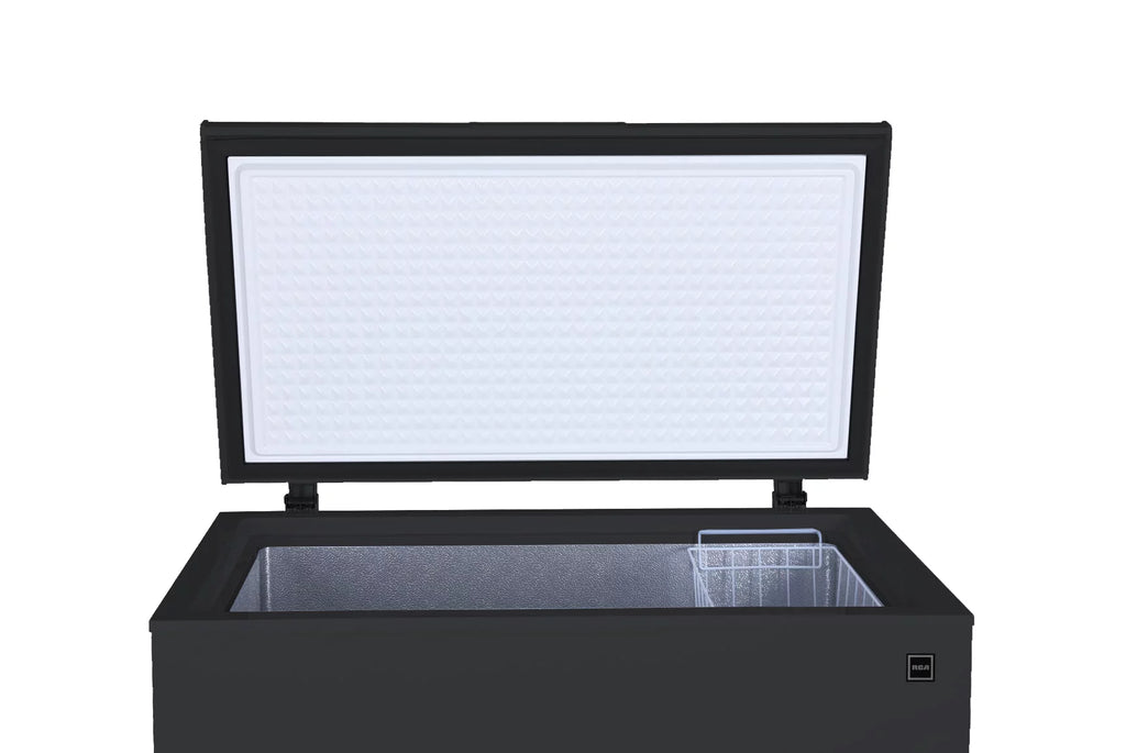 7.1 Cu Ft Chest Freezer, Black O258