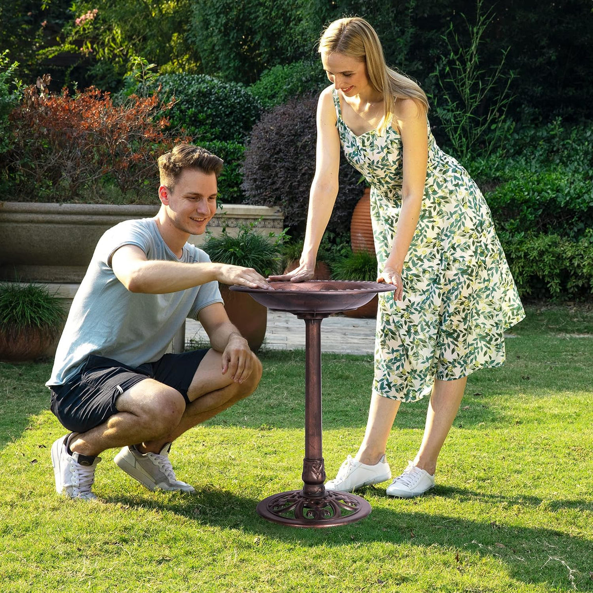 29 Inch Polyresin Bird Bath Bowl with Metal Stake O60244