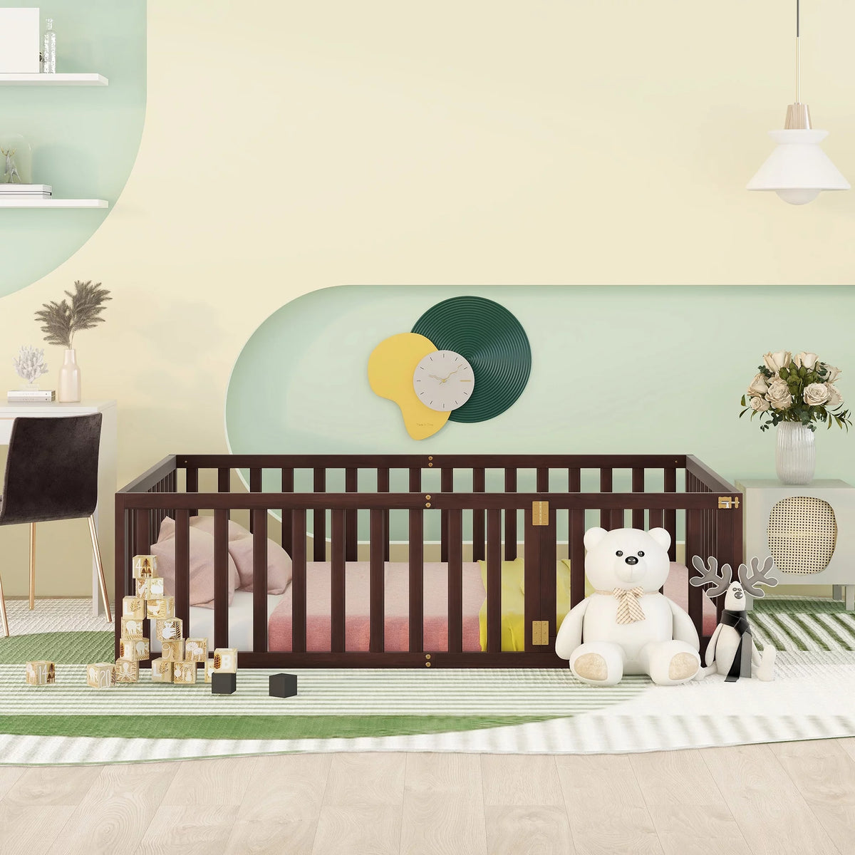 Full Size Wood Daybed Frame with Fence P4449