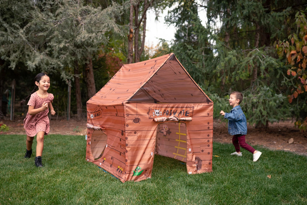 Brown Clubhouse Tent X354284