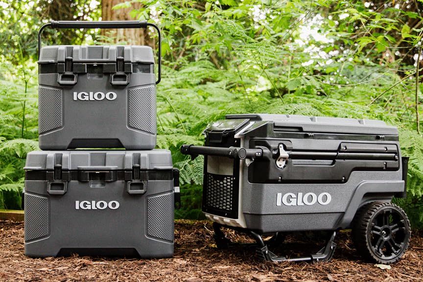 Insulated Hard Shell Ice Chest R8624